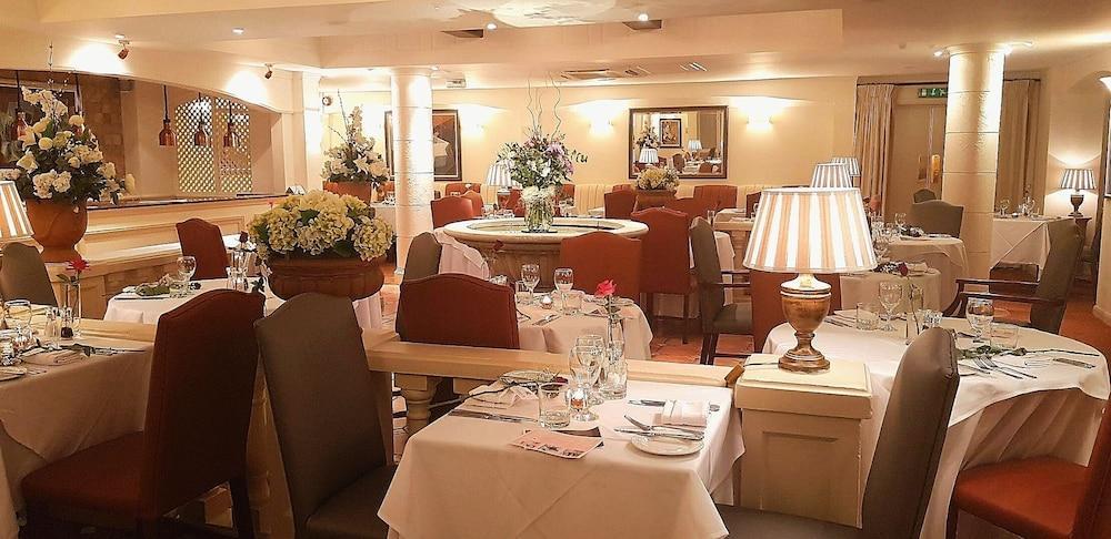 Hotel Parkway & 4*