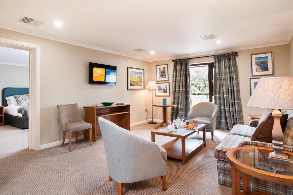 Parkway & 4* Cwmbran