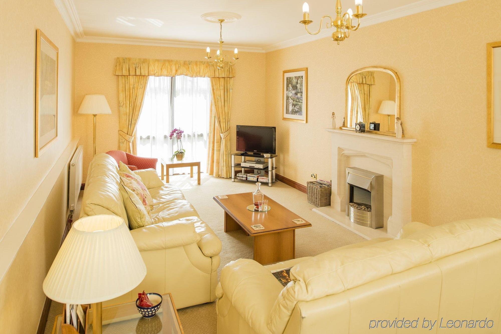 Parkway & Hotel 4*