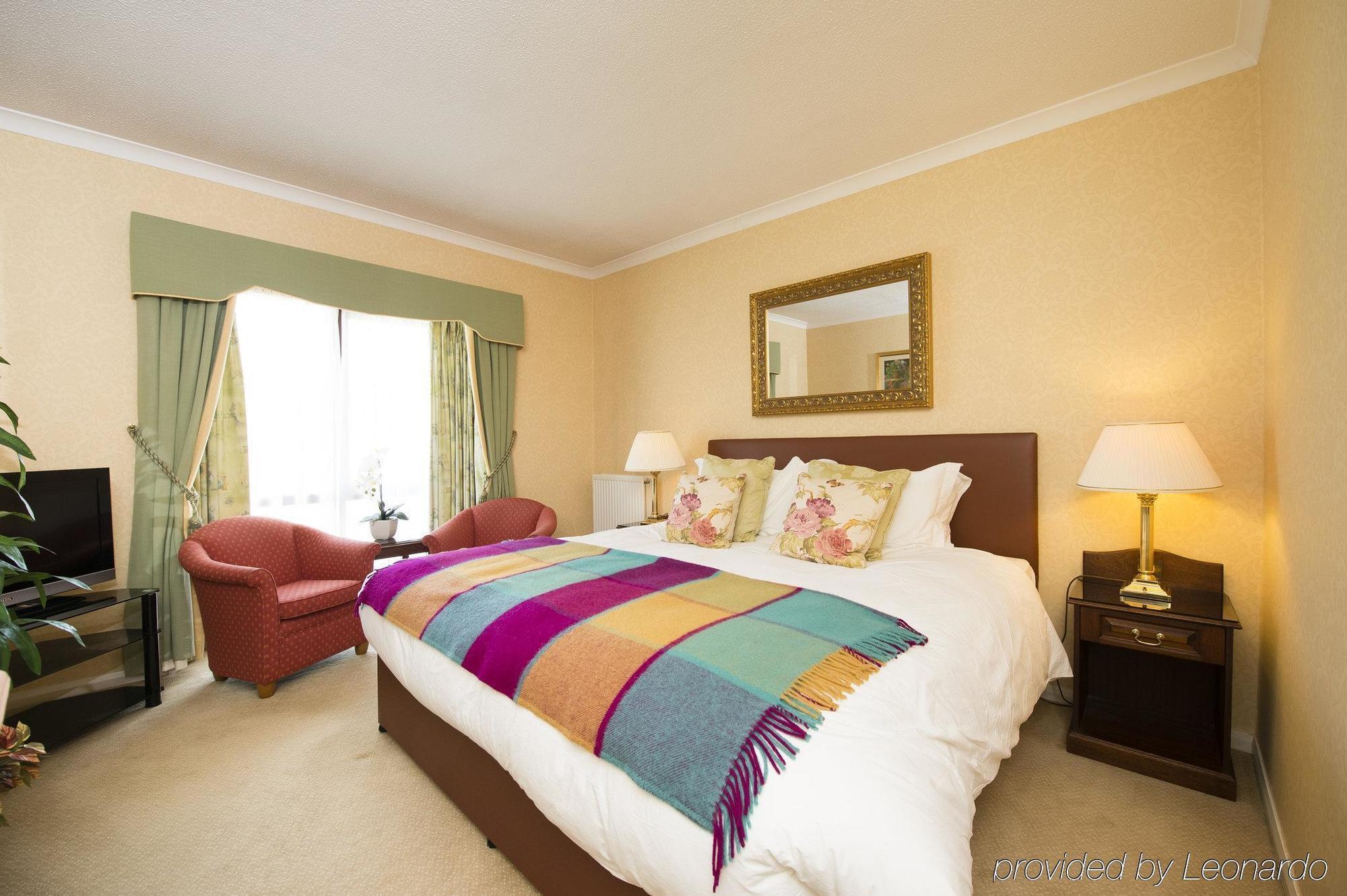 Hotel Parkway & 4*